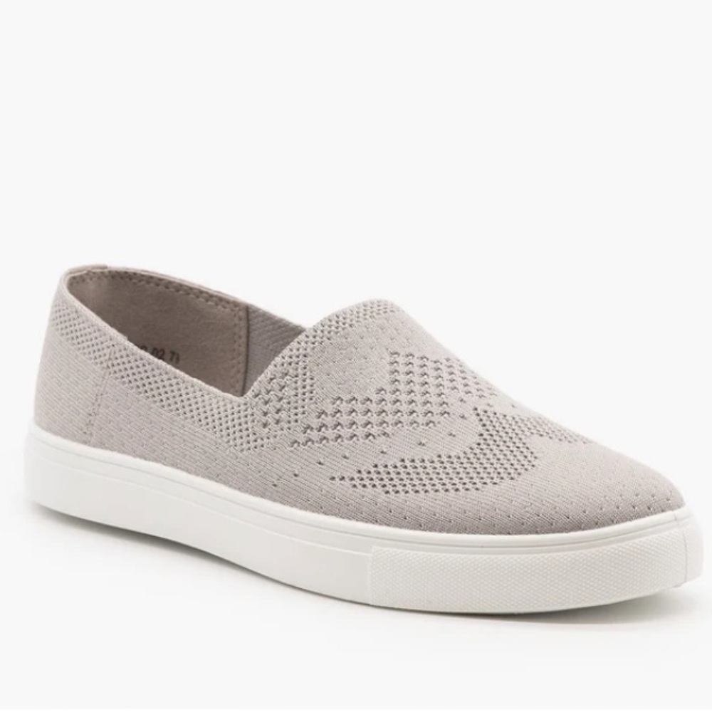 Refresh Pinhole Slip-On Sneaker Flats Grey Size 6